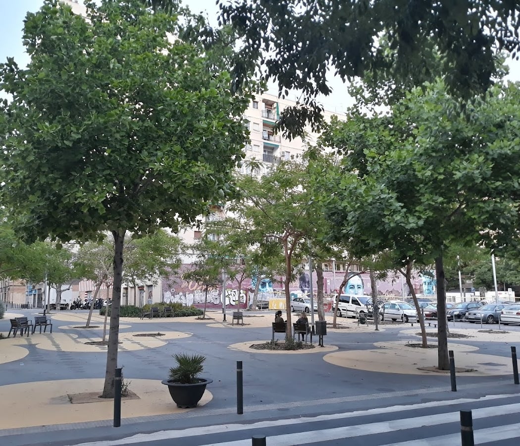 Plaça de les Ceràmiques Vicens 1